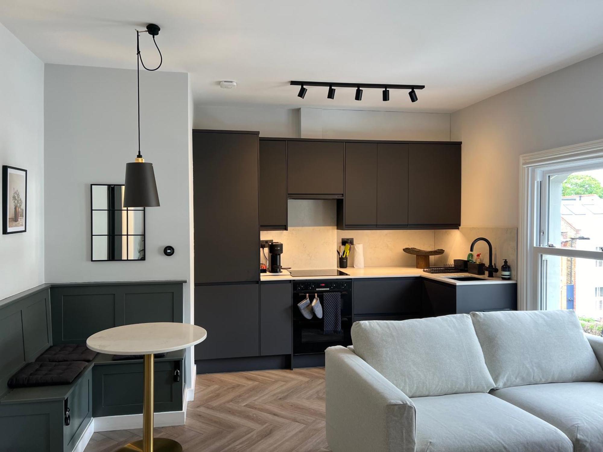 Convenient Clapham Junction Flat Apartment ลอนดอน ภายนอก รูปภาพ