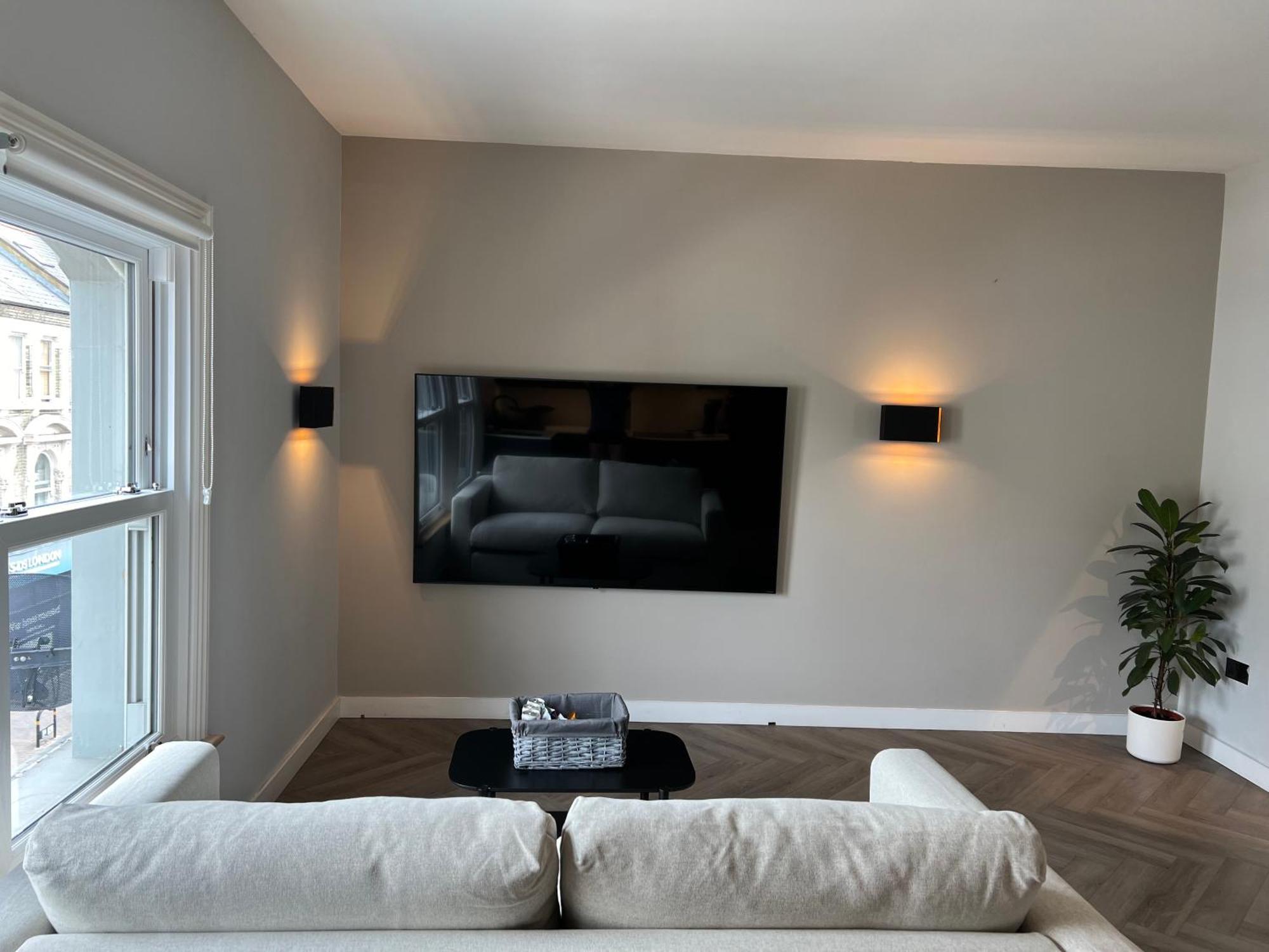 Convenient Clapham Junction Flat Apartment ลอนดอน ภายนอก รูปภาพ