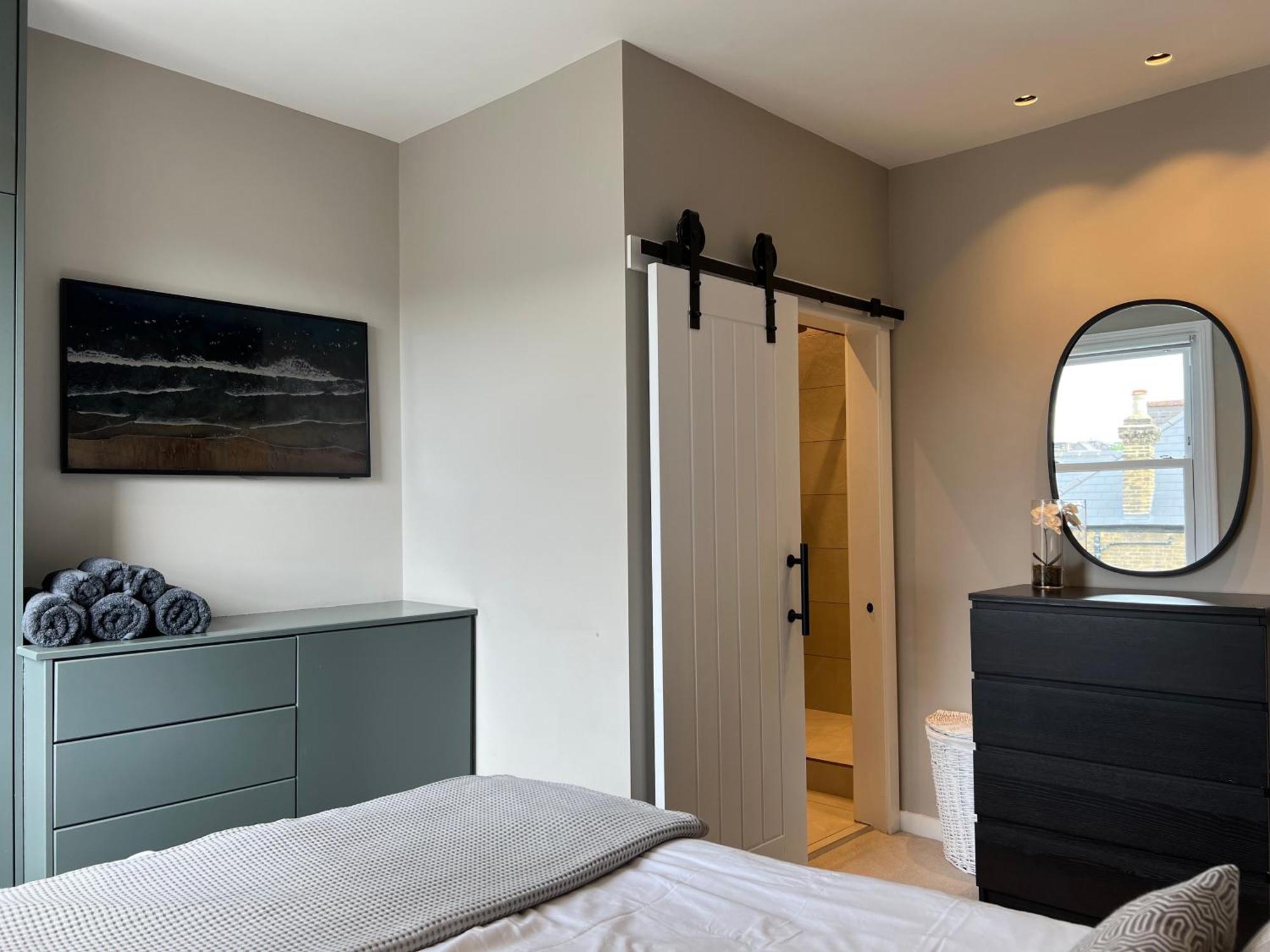 Convenient Clapham Junction Flat Apartment ลอนดอน ภายนอก รูปภาพ